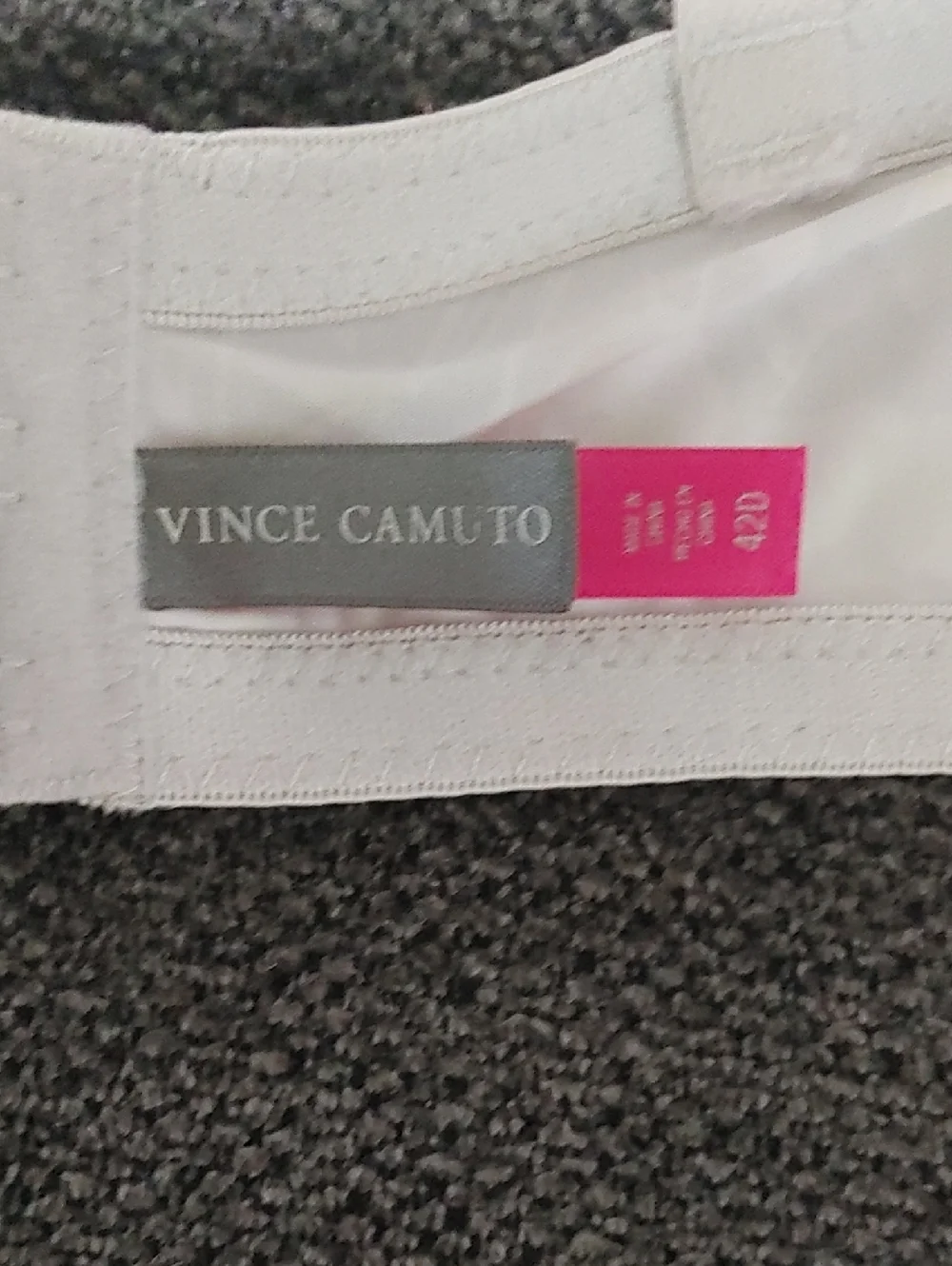 Vince Camuto White, Gray & Sage Floral Moulded T-Shirt Bra Underwire 42D